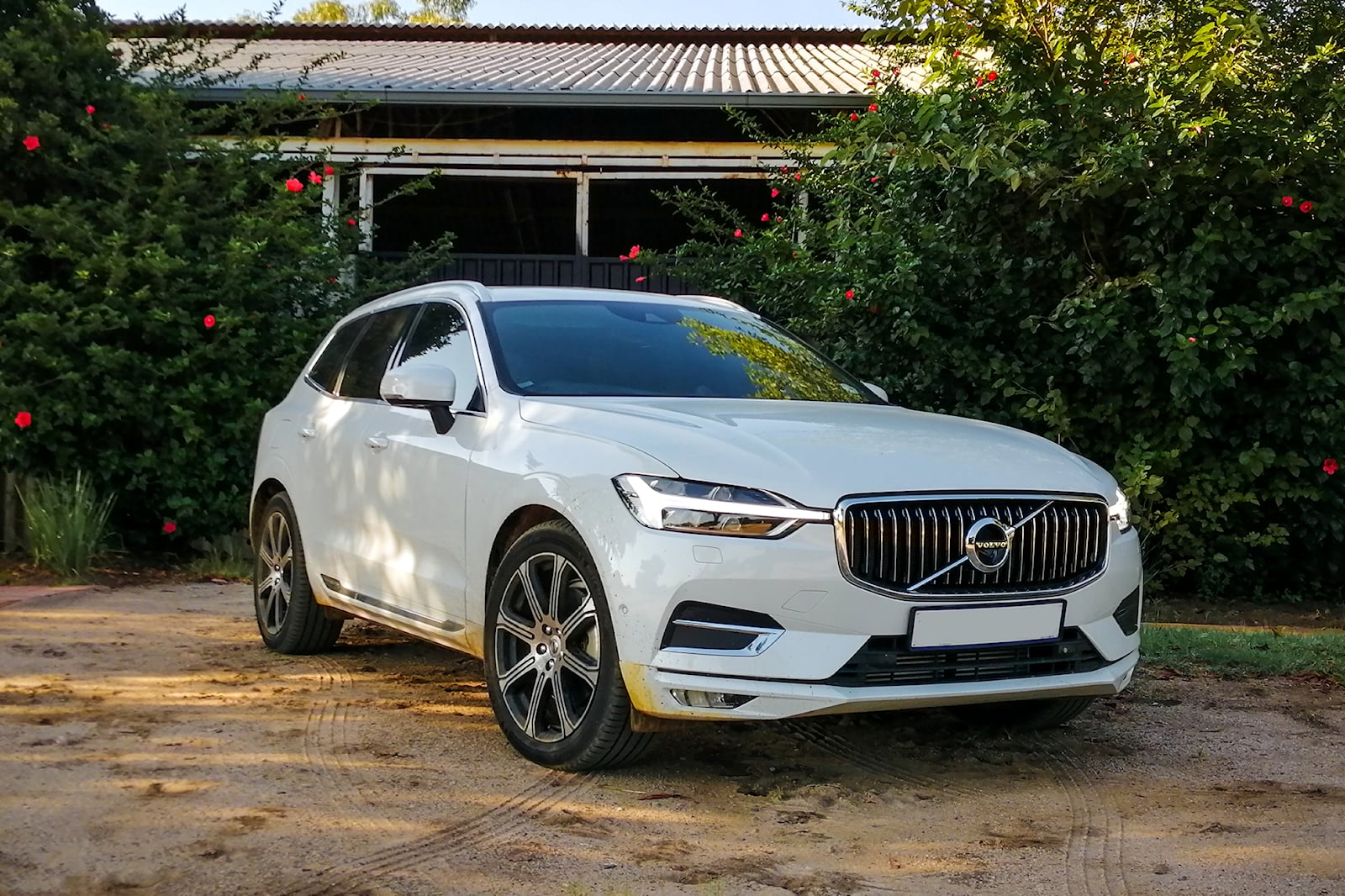 2021 Volvo XC60 Front Angle View