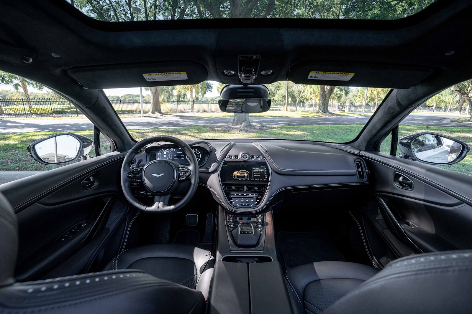 2022 Aston Martin DBX Dashboard