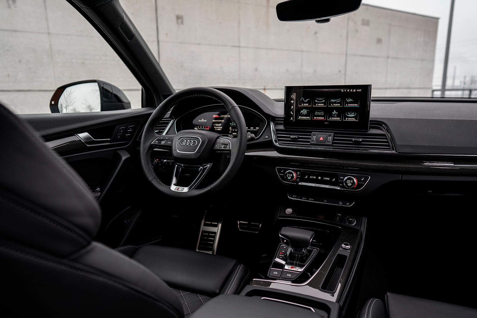 2022 Audi SQ5 Sportback Central Control Panel