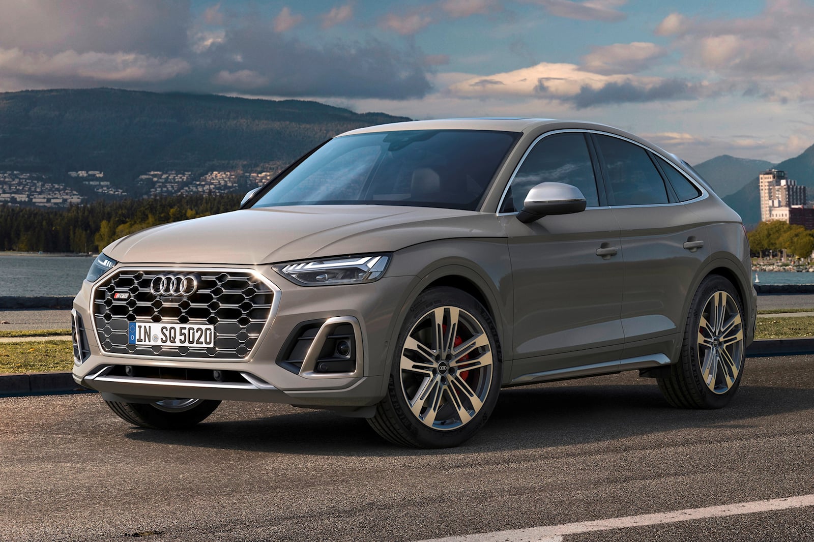 2022 Audi SQ5 Sportback Front Angle View