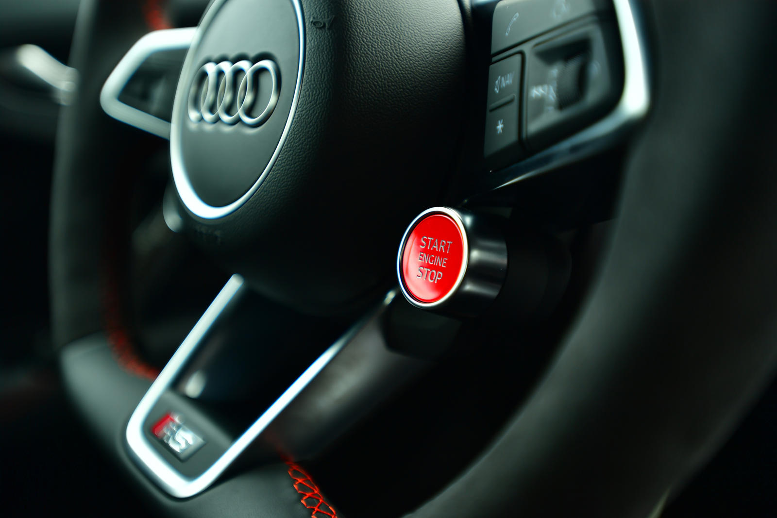 2022 Audi TT RS Start/Stop Button
