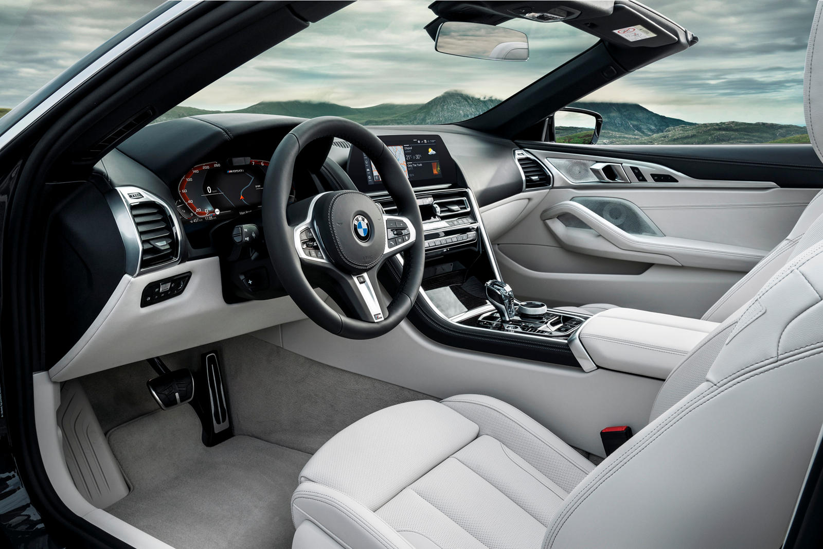2022 BMW 8 Series Convertible Driver Seat