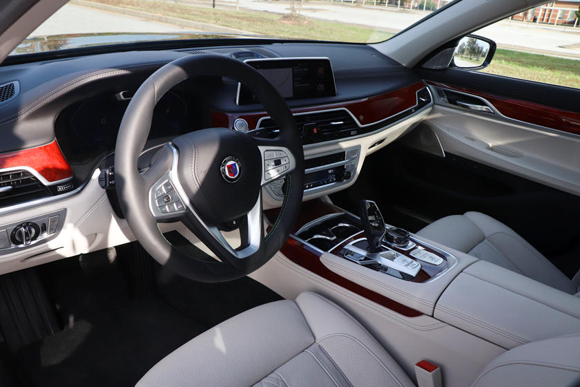 2022 BMW Alpina B7 Interior Dimensions: Seating, Cargo Space & Trunk Size -  Photos | CarBuzz