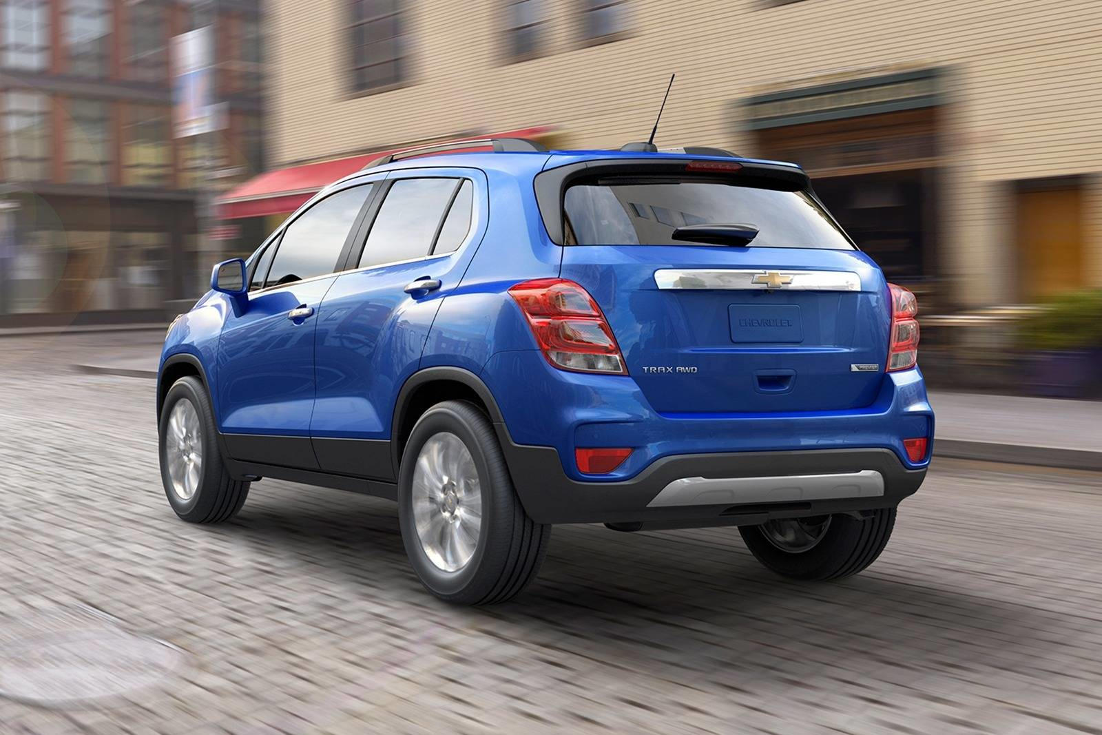 2022-chevrolet-trax-review-pricing-chevy-trax-suv-models-carbuzz