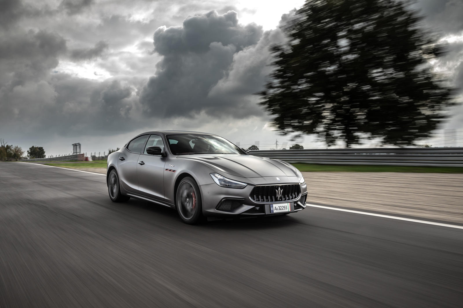 2022 Maserati Ghibli Trofeo Straight-Ahead Angle