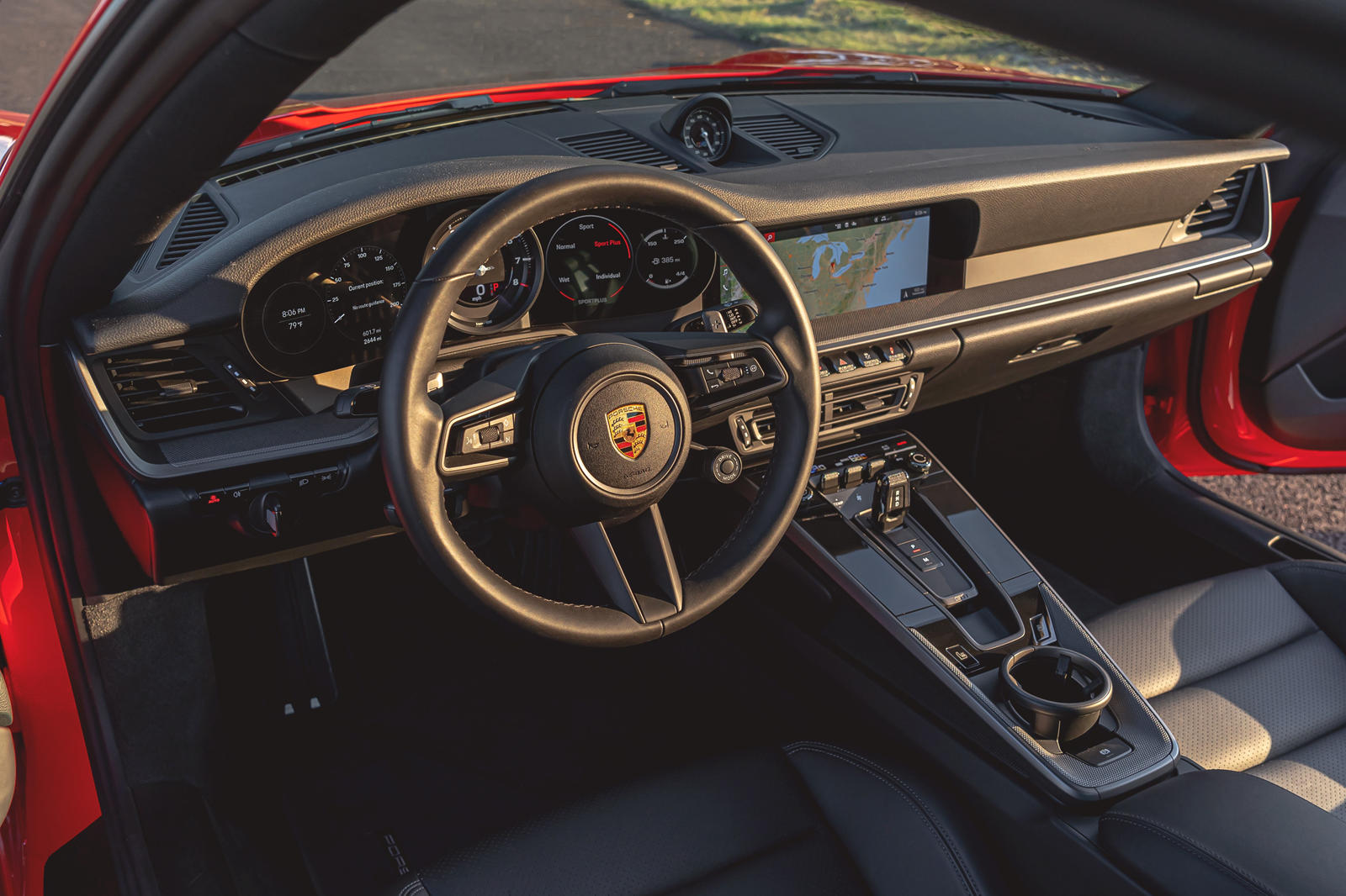 2022 Porsche 911 Carrera Interior Dimensions: Seating, Cargo Space & Trunk  Size - Photos | CarBuzz