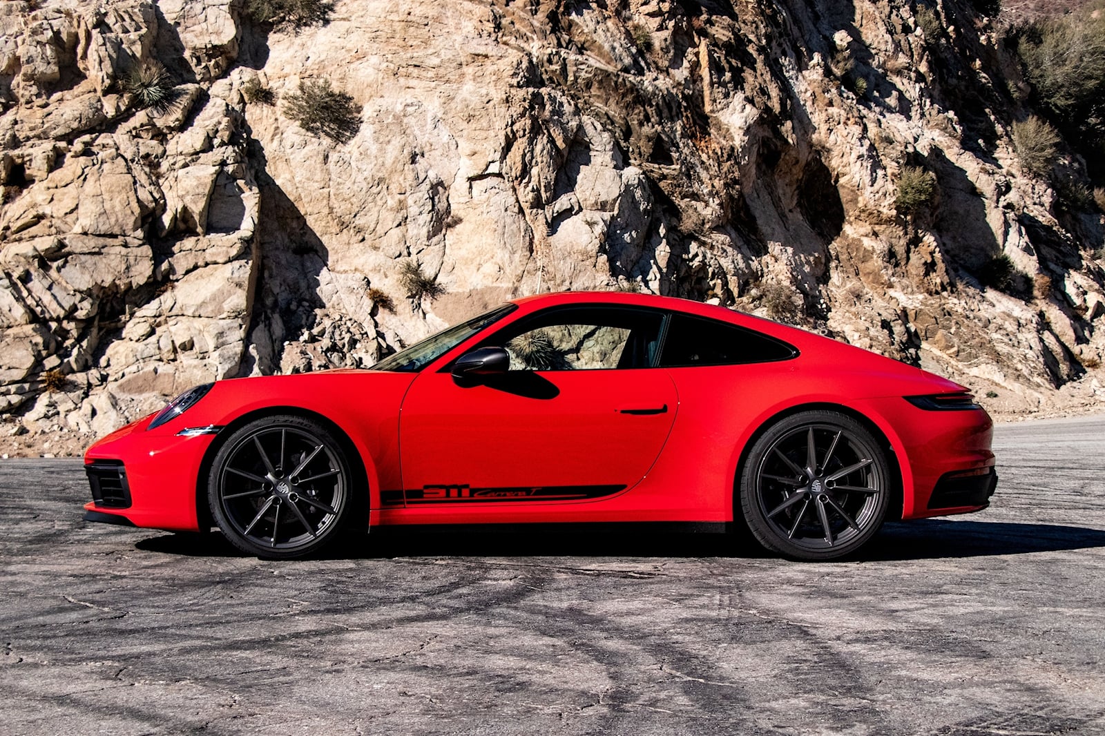 2022 Porsche 911 Carrera Exterior Colors & Dimensions: Length, Width, Tires  - Photos | CarBuzz