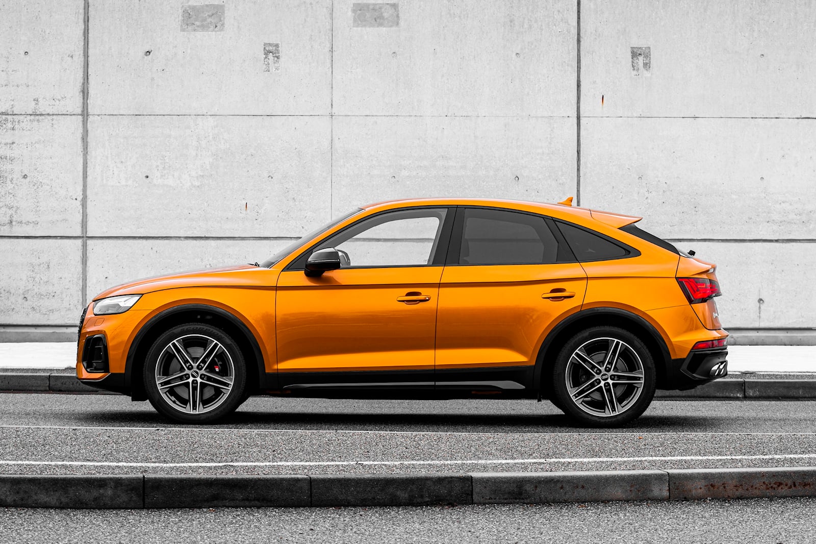 2023 Audi SQ5 Exterior Colors & Dimensions: Length, Width, Tires