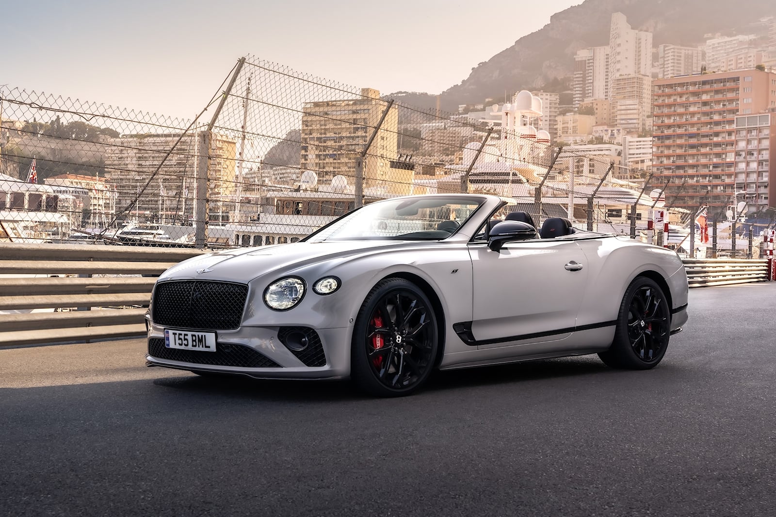 2023 Bentley Continental GT Convertible Front Angle View