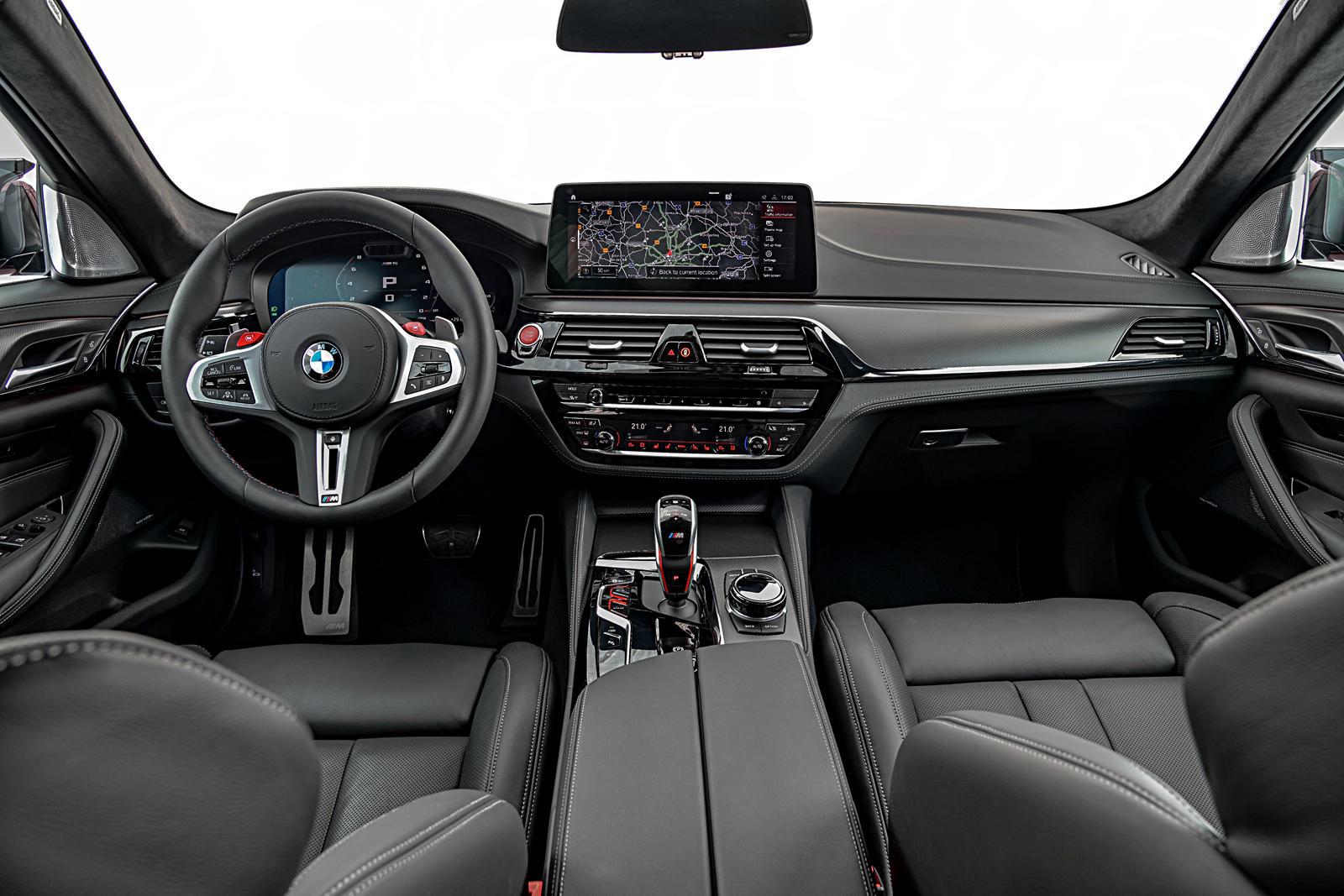 2023 BMW M5 Sedan Dashboard