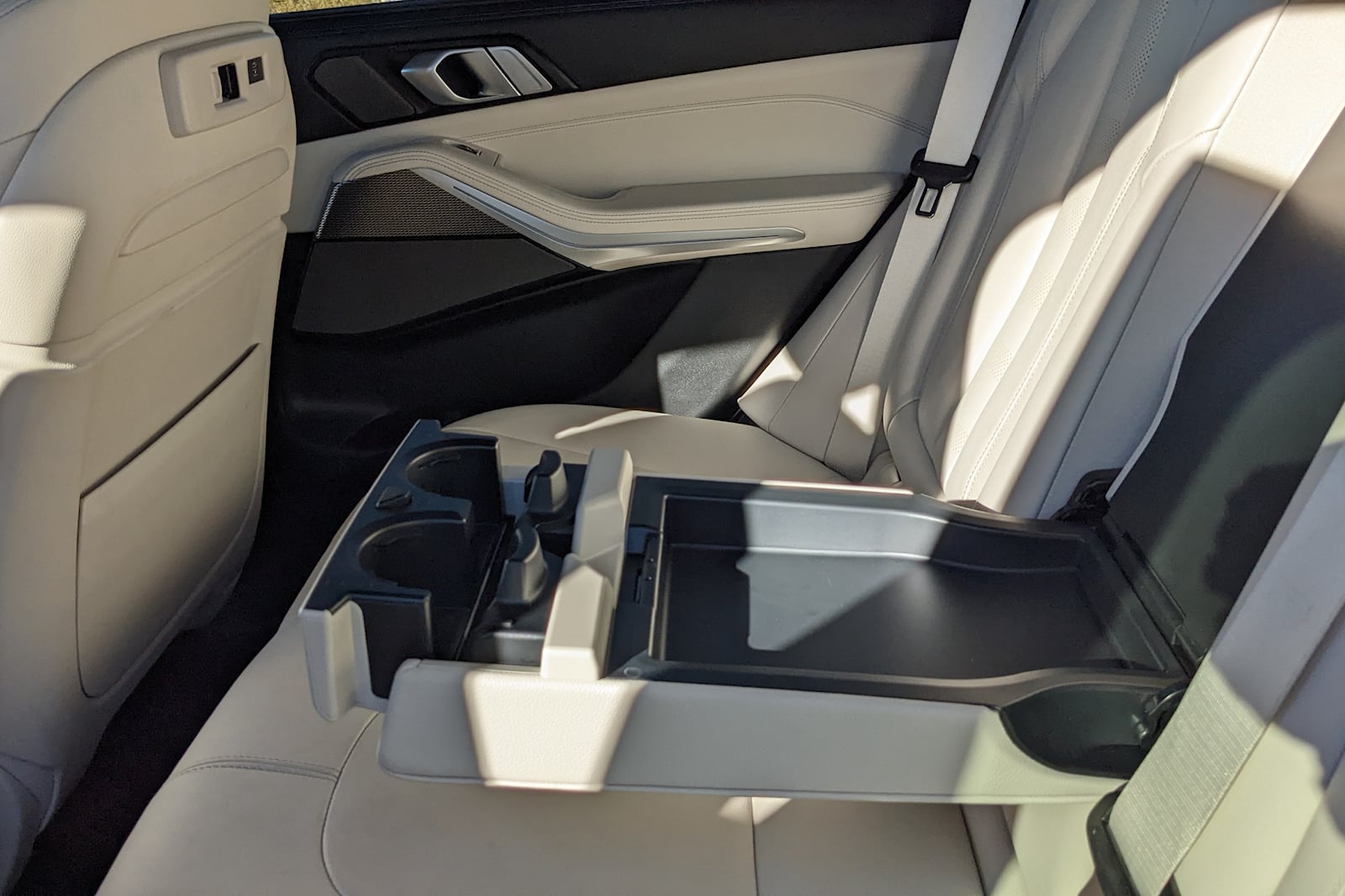 2023 BMW X5 Interior