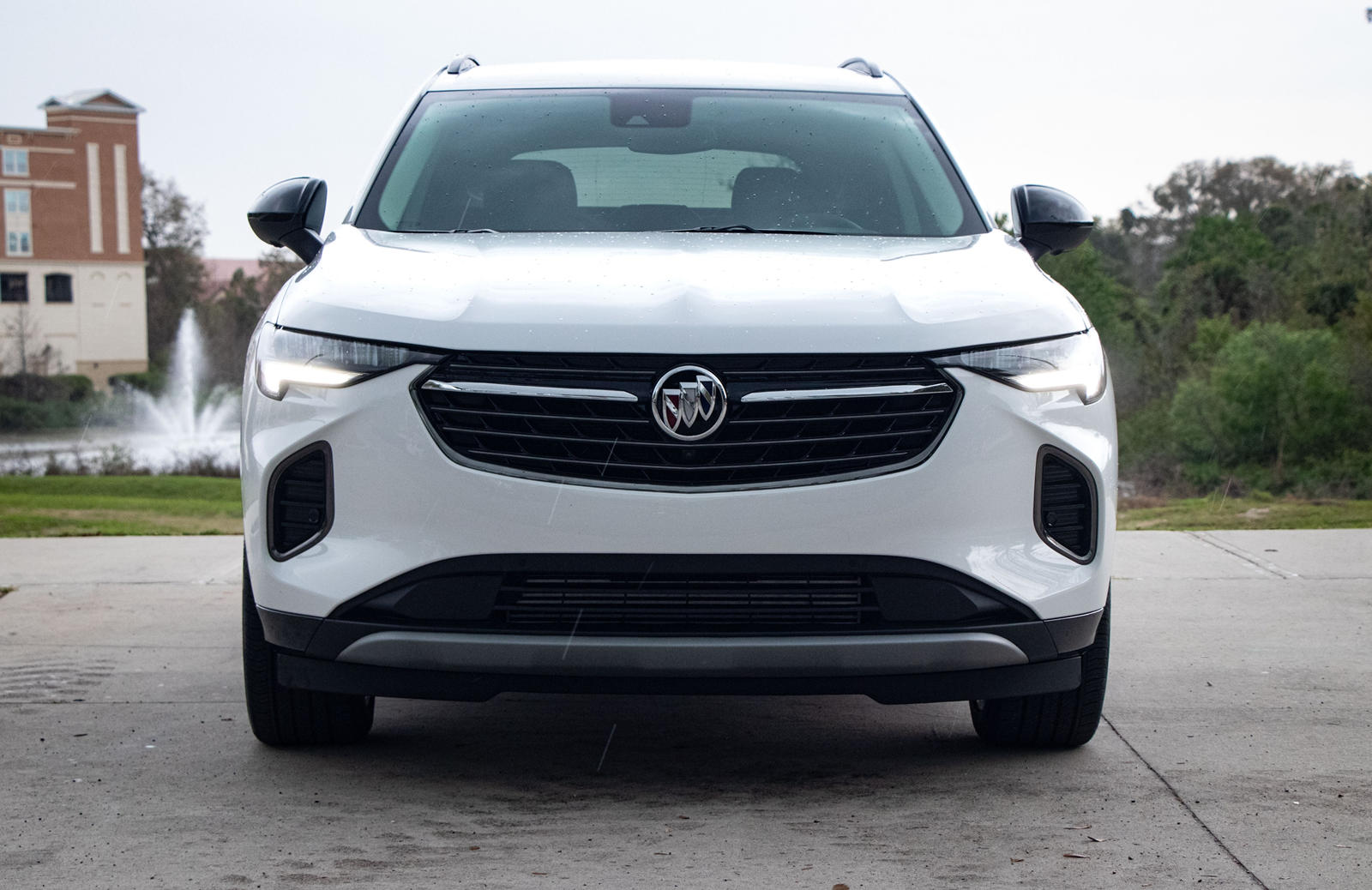 2023 Buick Envision Front View