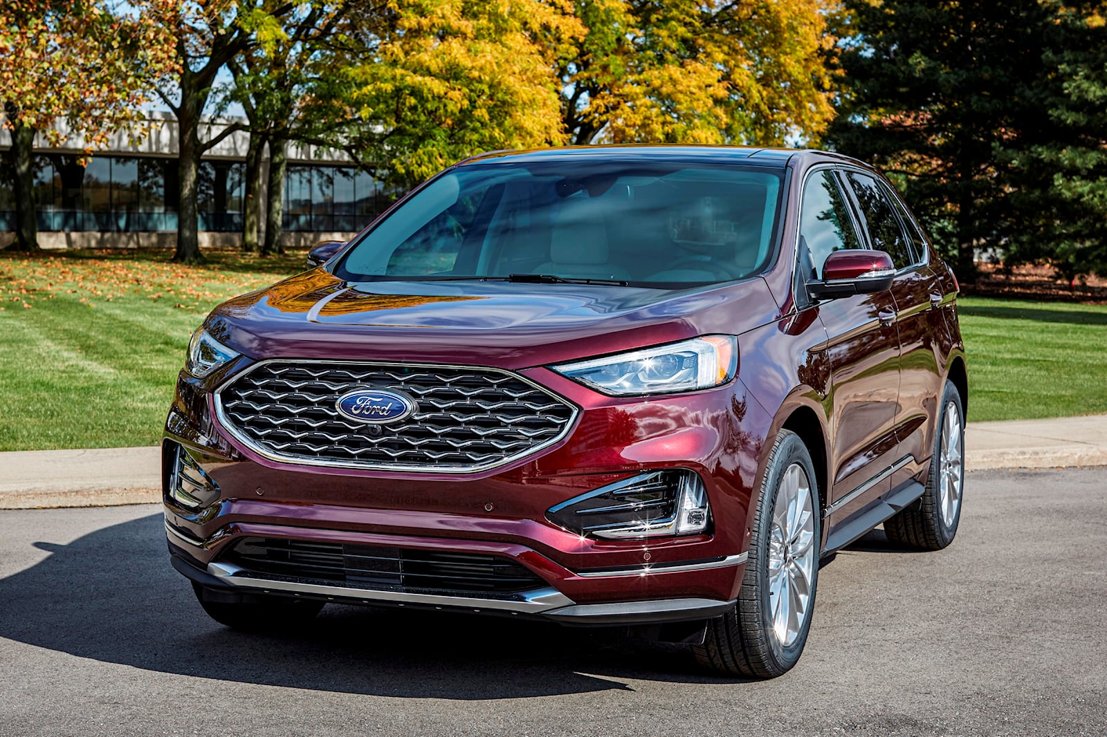 2023 Ford Edge Front View