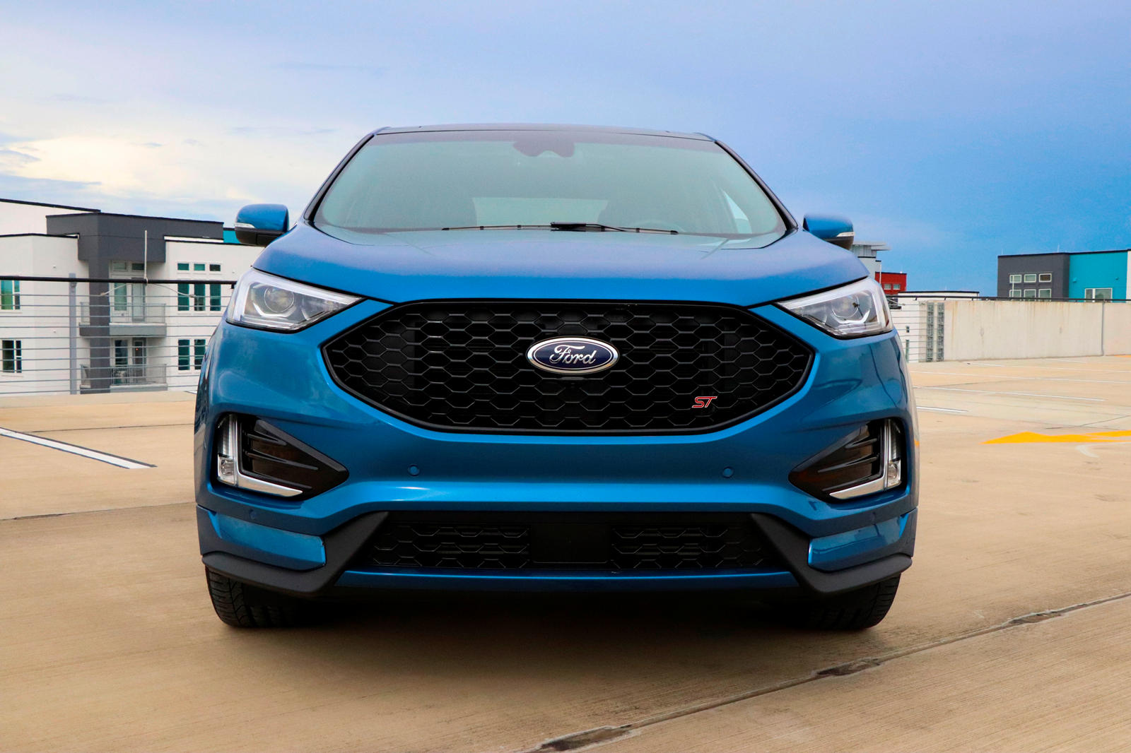 2023 Ford Edge ST Front View