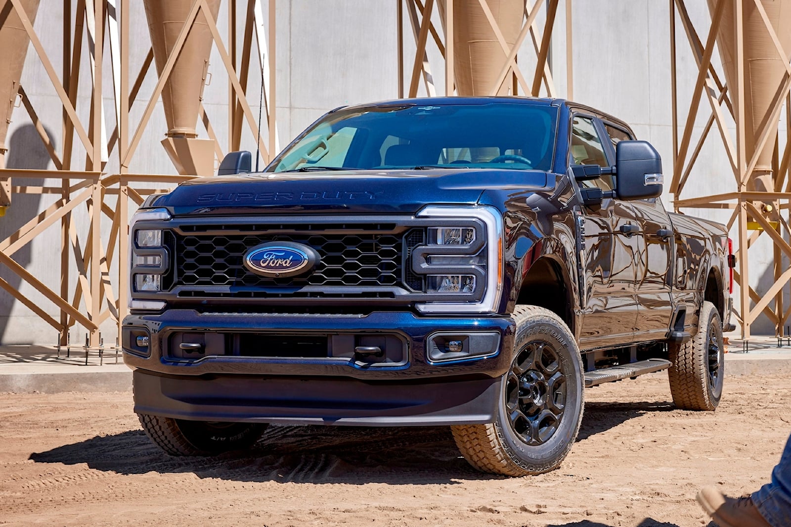 2023-ford-f-250-super-duty-review-trims-specs-price-new-interior