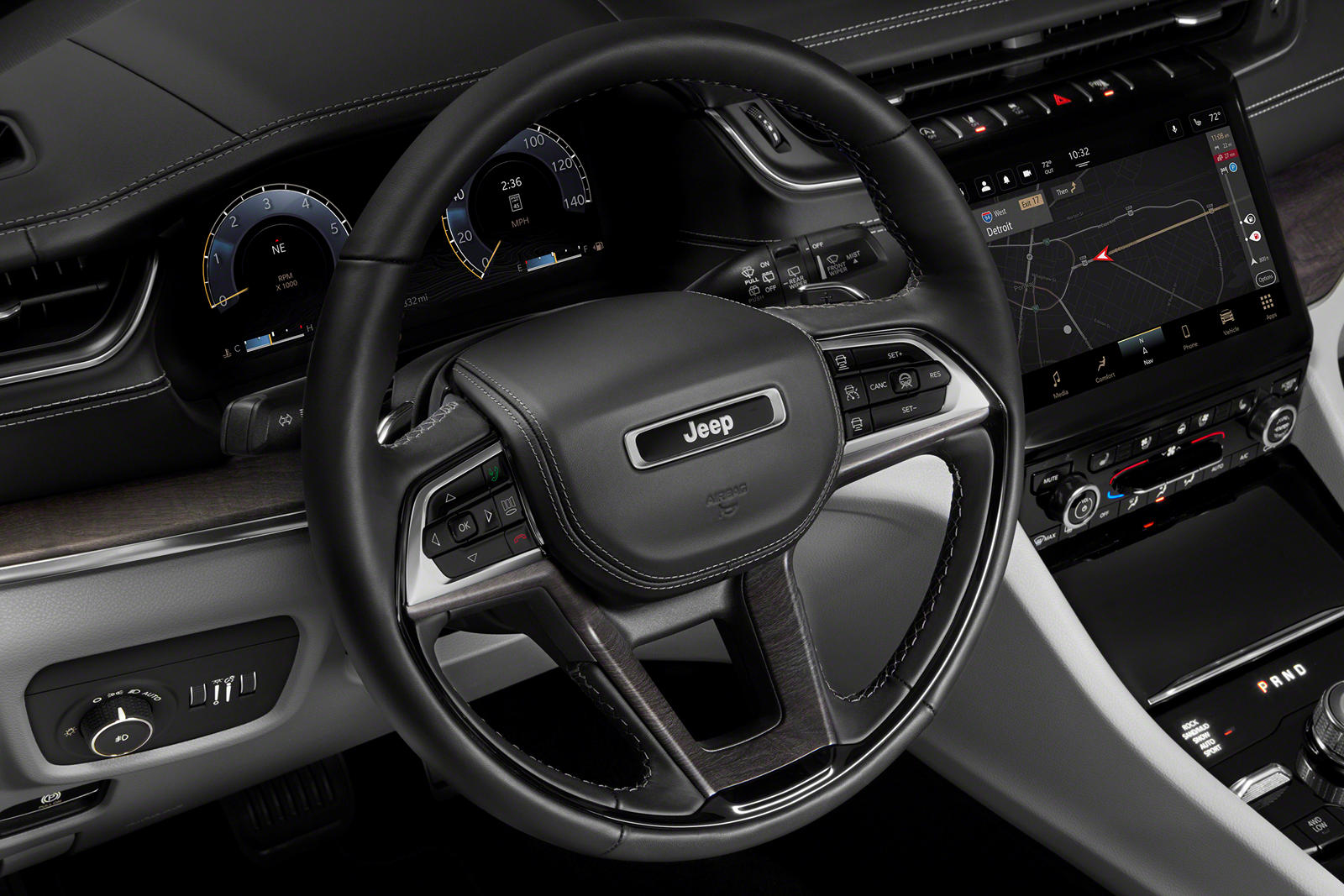 2023 Jeep Grand Cherokee L Steering Wheel Design