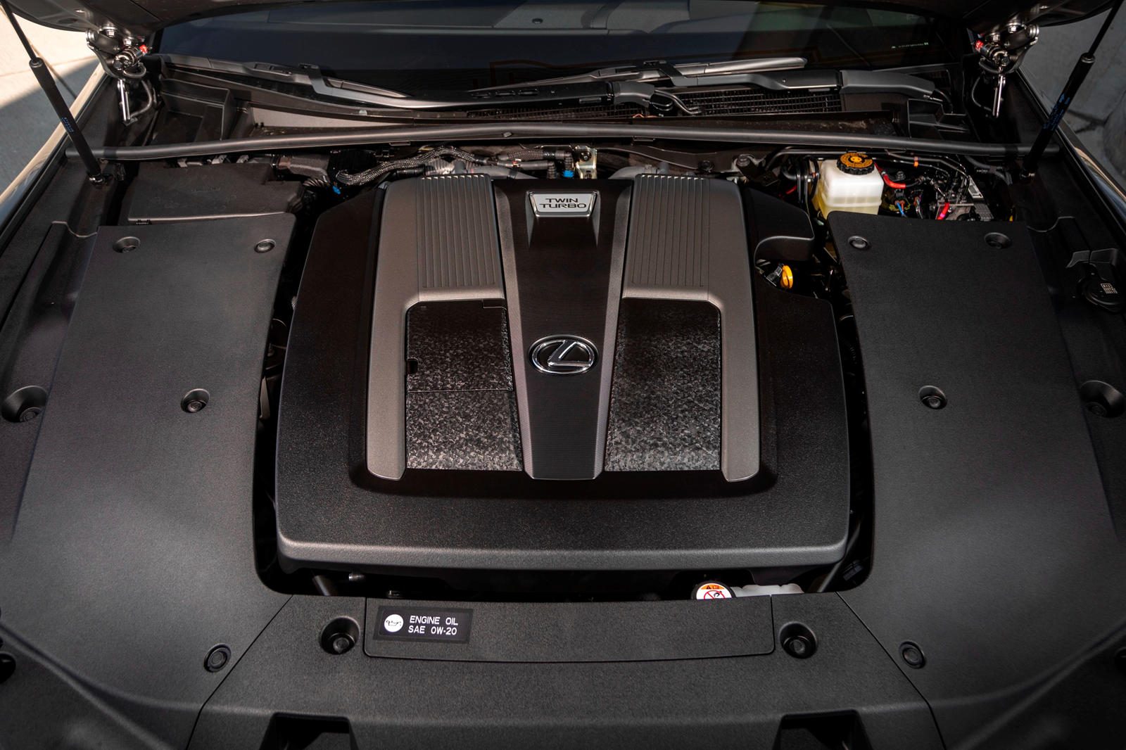 2023 Lexus LS Performance: Engine, Horsepower, MPG, Transmission | CarBuzz