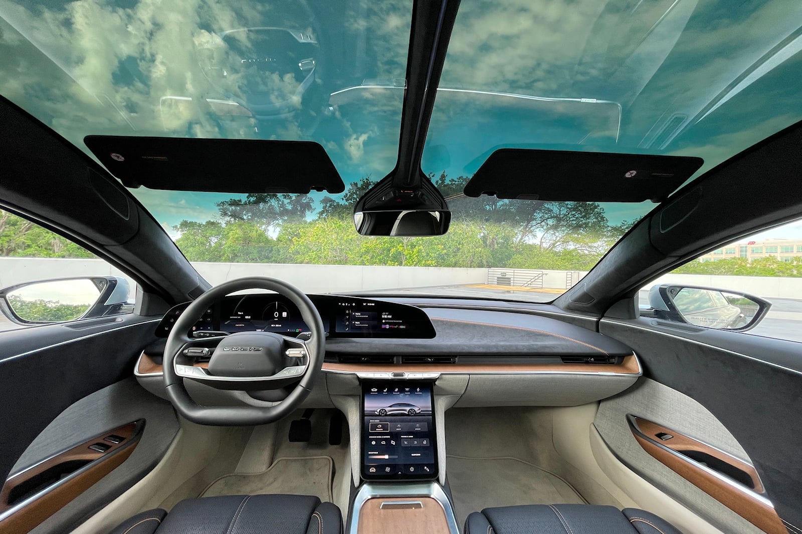 2023 Lucid Air Interior Dimensions: Seating, Cargo Space & Trunk Size -  Photos