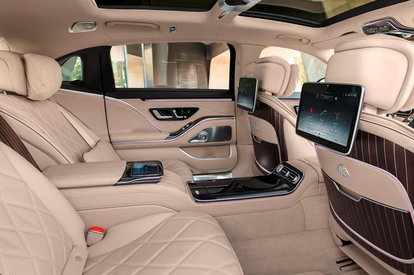 2023 Mercedes-Maybach S Interior Dimensions: Seating, Cargo Space