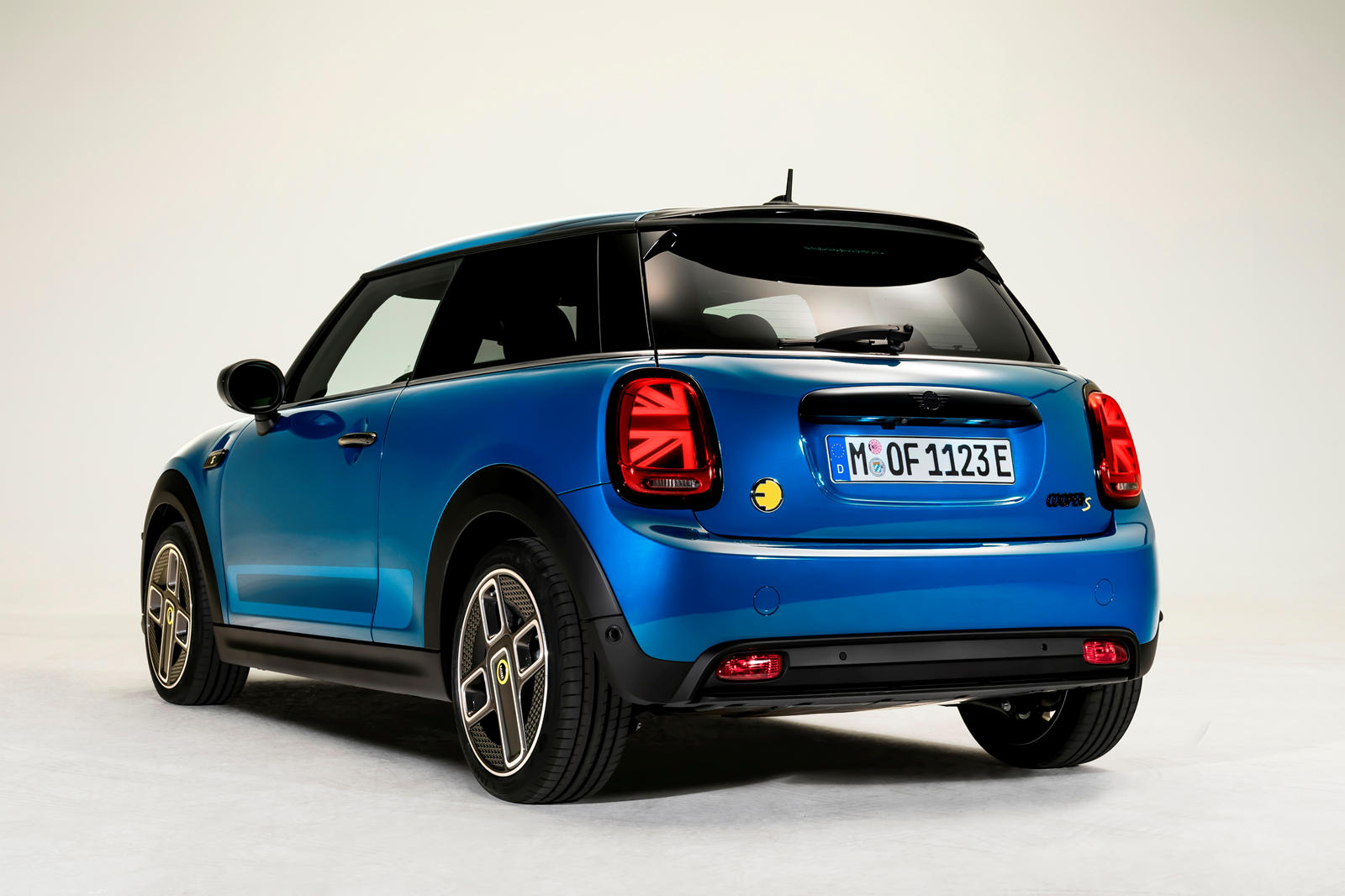2023 Mini Cooper Electric Hardtop Review, Pricing New Cooper Electric