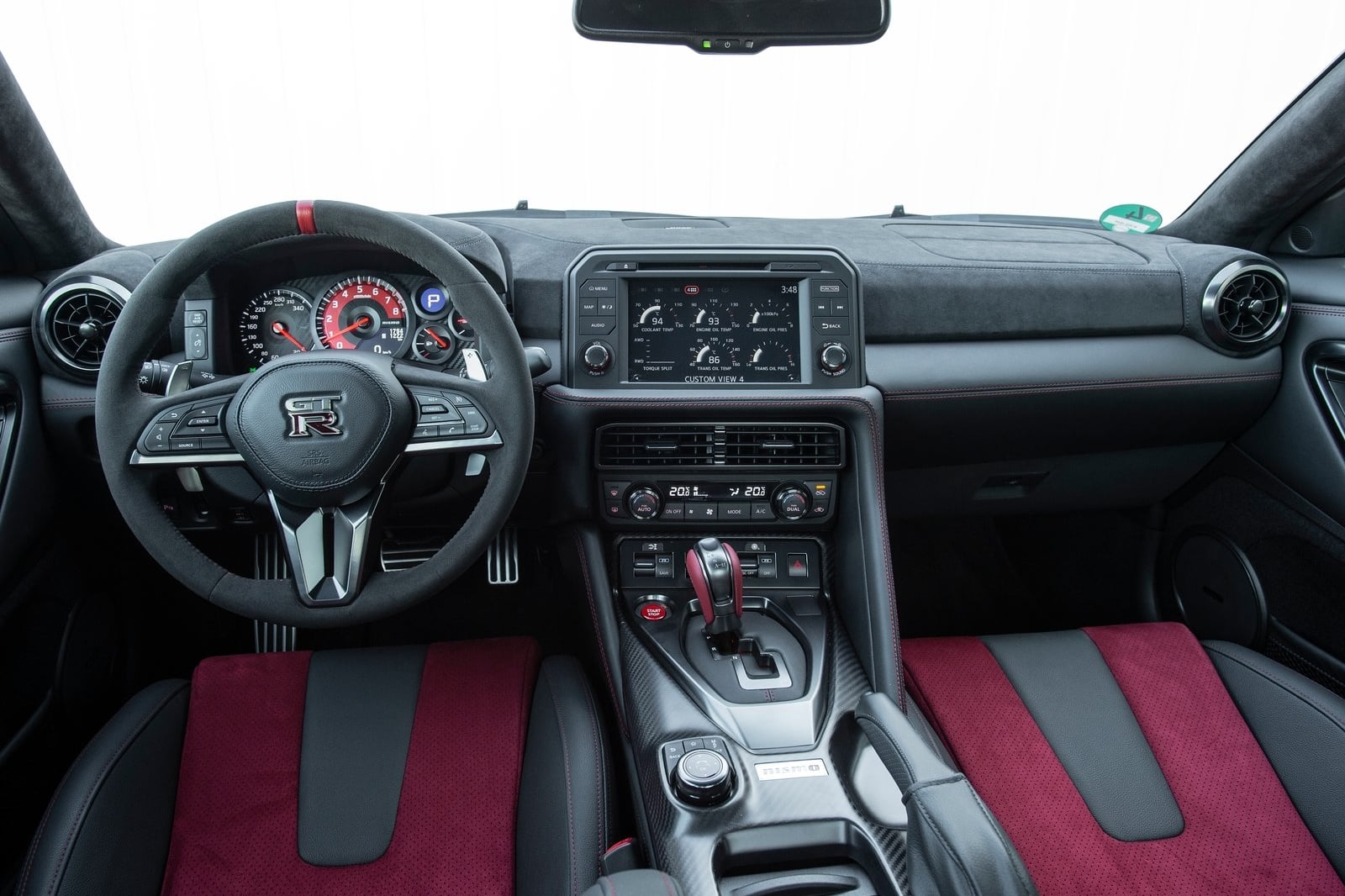 2019 Nissan GT-R - Interior, Steering Wheel | Caricos