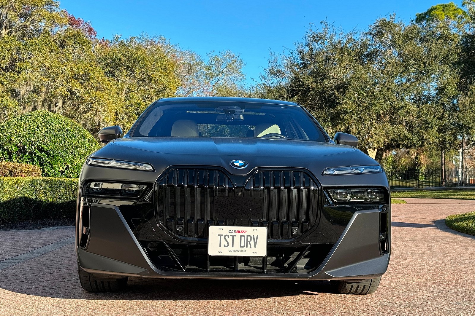 2024 BMW i7 Front View