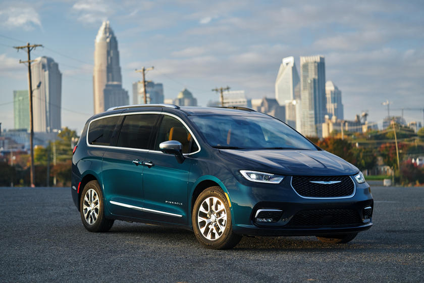 2024 Chrysler Pacifica Hybrid Review, Trims, Specs, Price, New