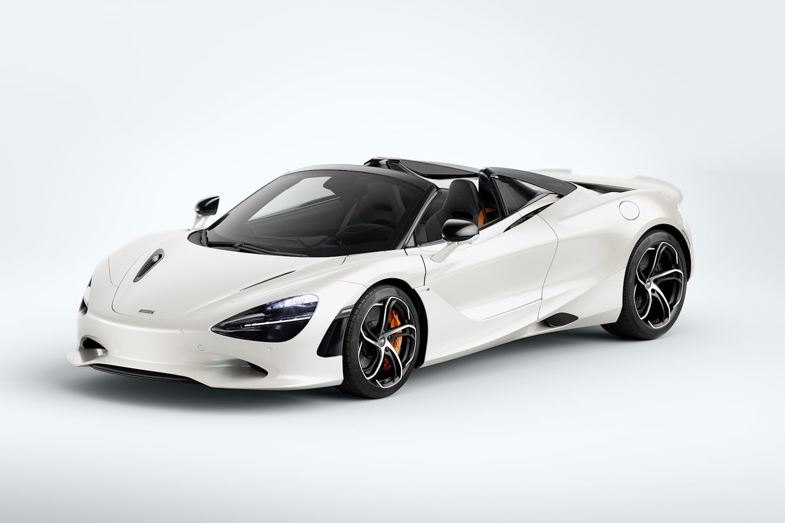 2024 McLaren 750S Spider Front Angle View