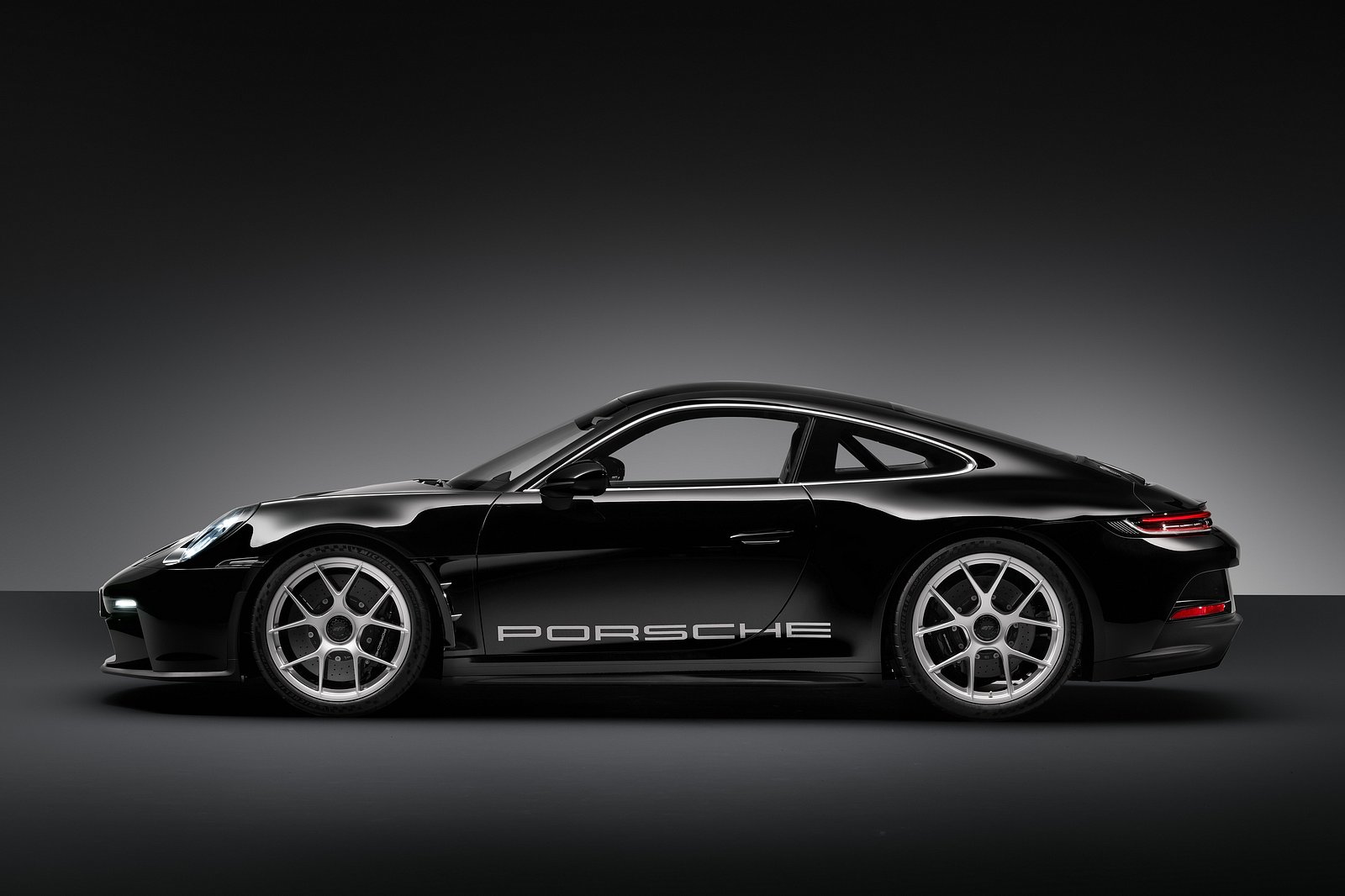 View Photos of the 2024 Porsche 911 S/T