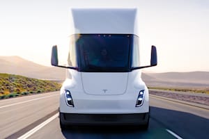 Elon Musk Says Fully-Loaded Tesla Semi Covered 500 Miles