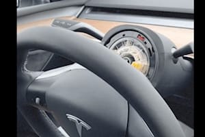 Week-Old Tesla Model Y's Steering Wheel Fell Off On The Highway