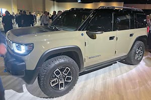 Jeep Reveals 2024 Recon Moab 4xe And Wagoneer S BEV To Dealers