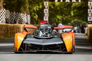 Listen To The McLaren Solus GT Make Wicked V10 Sounds Up Goodwood Hill Climb