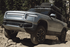 Quad-Motor Rivian R1S Is First Production EV To Conquer Rubicon Trail