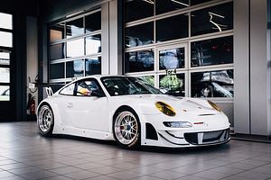 Never-Raced Porsche 911 GT3 RSR Appears For Sale