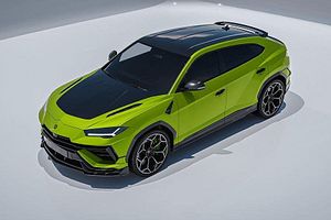 Lamborghini Urus With Carbon Fiber Upgrades Looks The Part