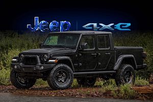Jeep Gladiator 4xe Is Still Happening, Just Not Yet