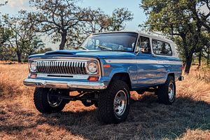 1975 Jeep Cherokee S Upgraded With 485-HP HEMI V8, Modern Touches And $300,000 Price Tag