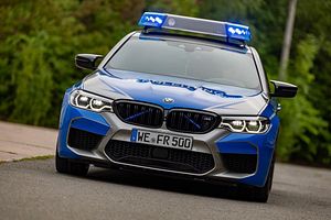 BMW M5 Owner Turns His Ride Into A 626-HP Cop Car