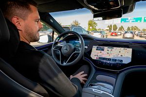 Mercedes-Benz Becomes First Automaker To Launch Level 3 Autonomous Driving In USA