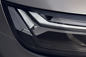 New Audi Q5 Teases Sharp New Matrix LED Lights