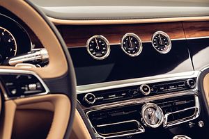 70% Of Bentley Buyers Want To Hide Their Infotainment Screens