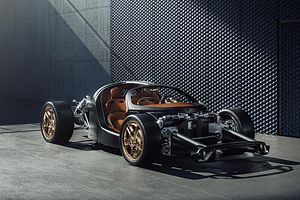 De Tomaso P72 Carbon Chassis And Suspension Are Engineering Art