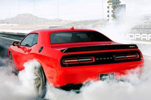 The Dodge Challenger SRT Hellcat is Absolutely, Totally Bad Ass