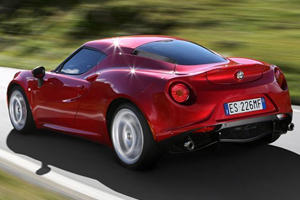 Alfa Romeo to Target Jaguar F-Type with the 6C?