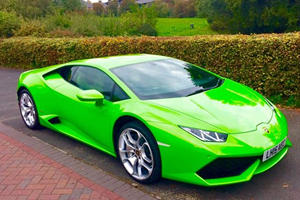Why Did This Lamborghini Huracan Owner Turn His Car Into A Taxi?