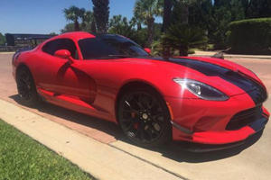 Meet Your New Hero, A Gearhead Selling A 2016 Viper ACR On Craigslist