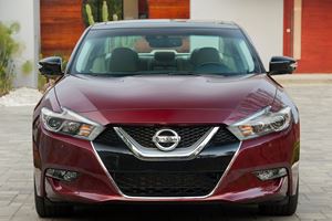 Bold Styling Decisions: 2018 Nissan Maxima