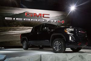 GMC Introduces AT4 Sub-Brand On 2019 Sierra In New York