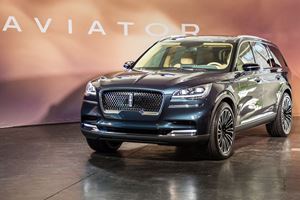 Lincoln Reimagines 2020 Aviator As Bold, Turbocharged, Hybrid Crossover